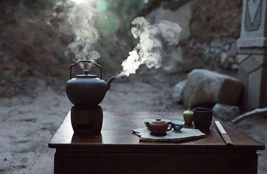 圍爐煮茶|適合煮著喝的茶有哪些？[精制鋼圍爐|炭火爐|圍爐茶桌]