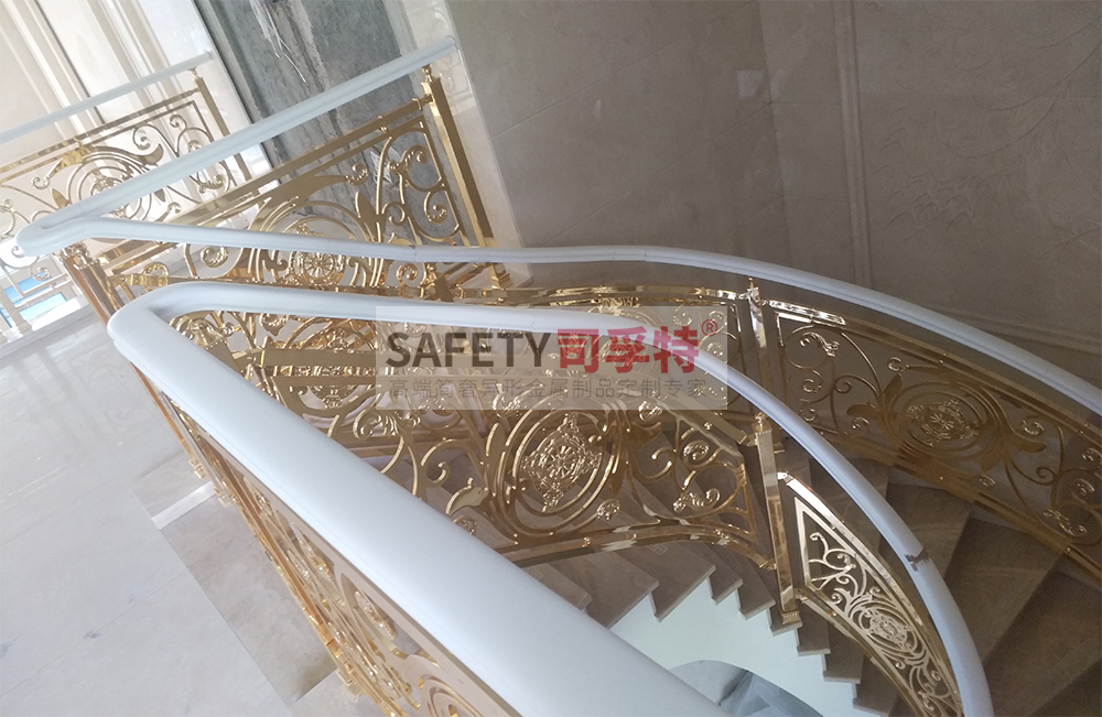 鋁藝鏤空雕花樓梯扶手：造型多樣，工藝成熟，彰顯高端品味(圖2)